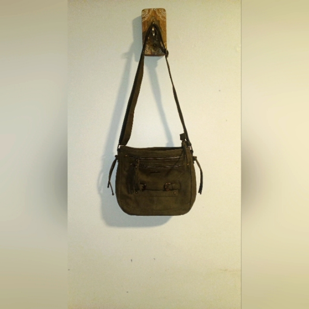 Wallflower green shoulder bag